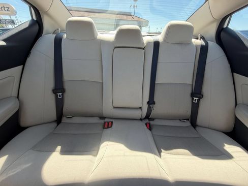 Used 2025 Nissan Altima 2.5 SV FWD image 38