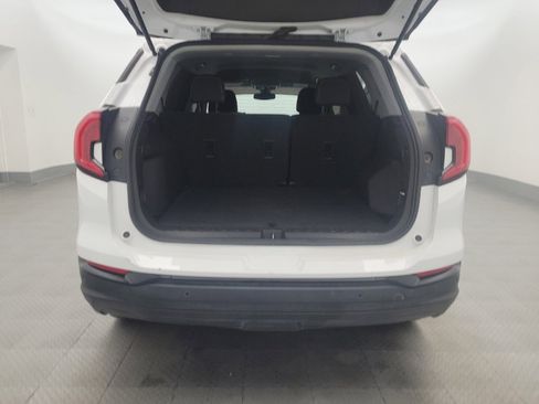 Used 2024 GMC Terrain SLE w/ Elevation Edition FWD image 29