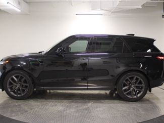 Used 2025 Land Rover Range Rover Sport SE video 2