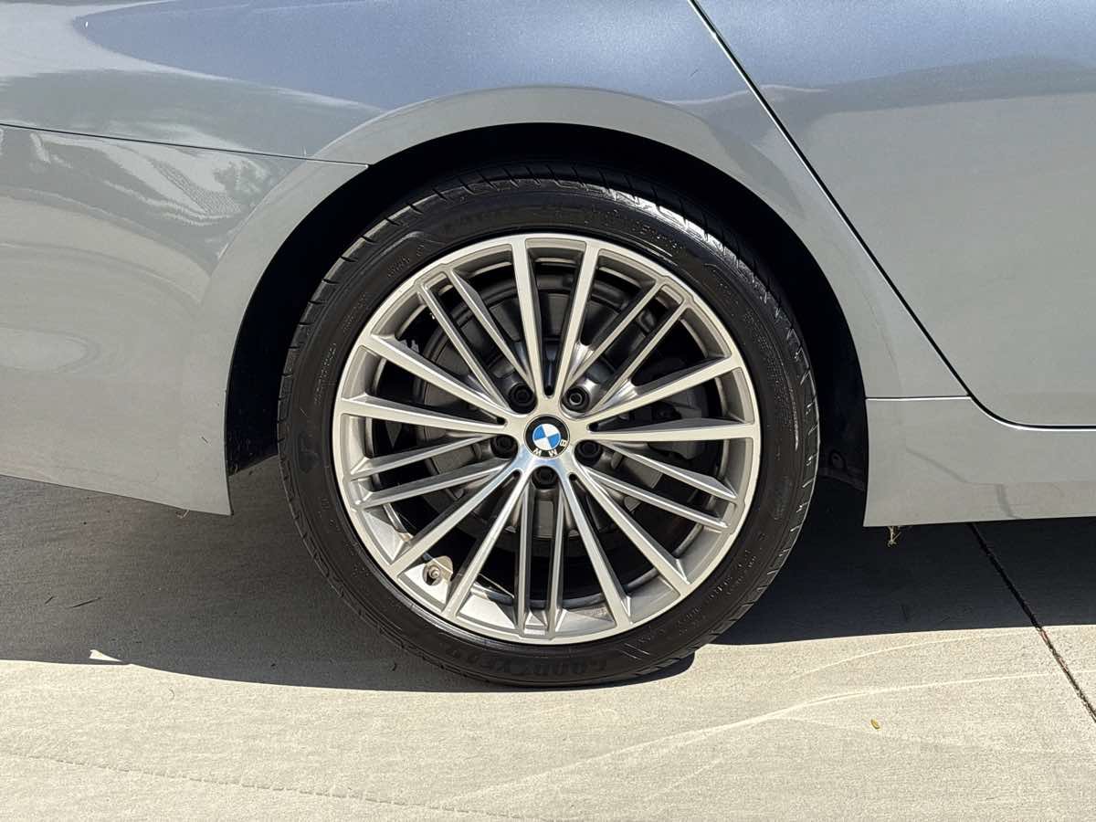 Used 2019 BMW 530i w/ Convenience Package RWD image 9