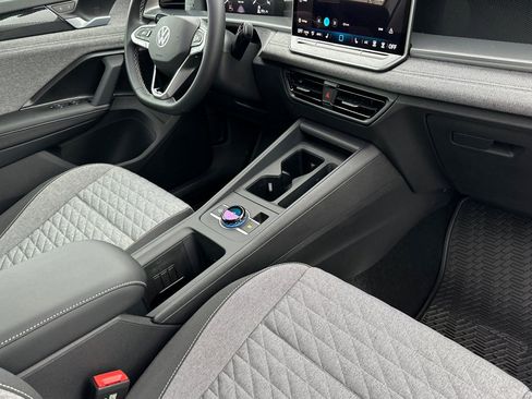 New 2026 Volkswagen Tiguan S AWD/4WD image 15