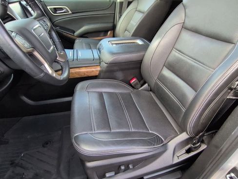 Used 2019 GMC Yukon Denali w/ Denali Ultimate Package image 16