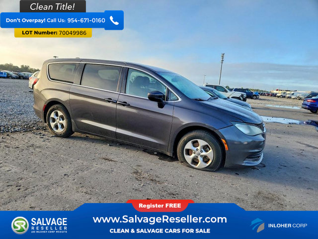 Used 2017 Chrysler Pacifica LX w/ Tire & Wheel Group FWD image 5