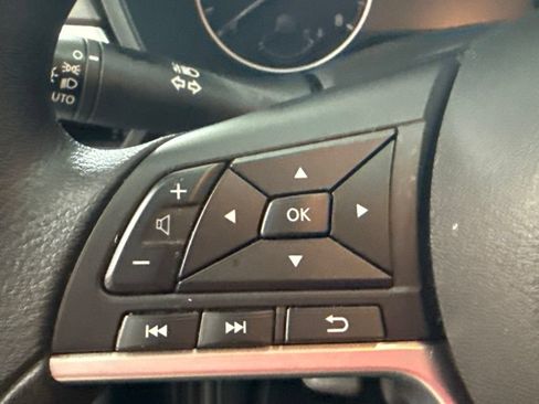 Certified 2025 Nissan Altima 2.5 SV FWD image 17