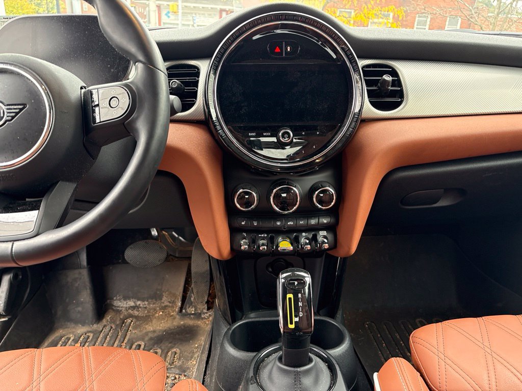 Certified 2024 MINI Cooper SE FWD image 8