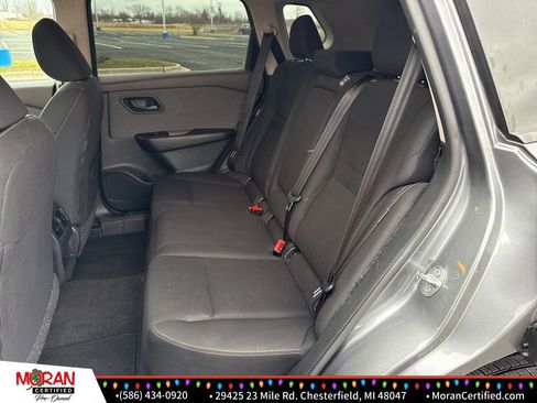 Used 2023 Nissan Rogue S image 22