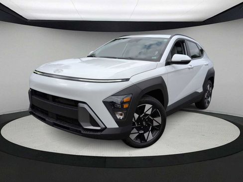 Used 2025 Hyundai Kona SEL FWD image 1