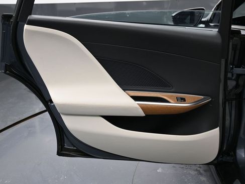 Used 2024 Lucid Air Pure image 38