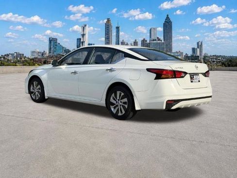 Certified 2023 Nissan Altima 2.5 S FWD image 19