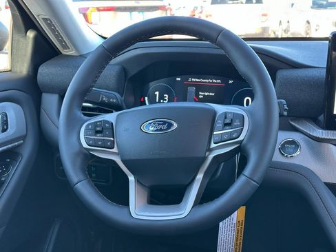 New 2026 Ford Explorer Active w/ Active Comfort Package image 9
