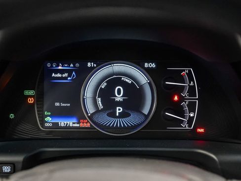Used 2024 Lexus ES 300h w/ Premium Package FWD image 25