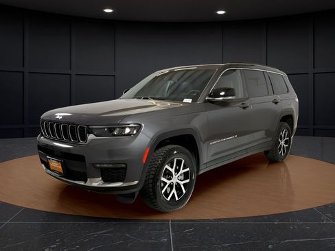 Certified 2025 Jeep Grand Cherokee L Limited w/ Trailer Tow Package AWD/4WD image 1