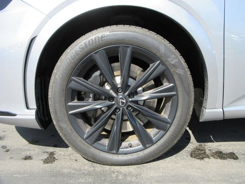Used 2024 Lexus RX 500h F Sport AWD/4WD image 19