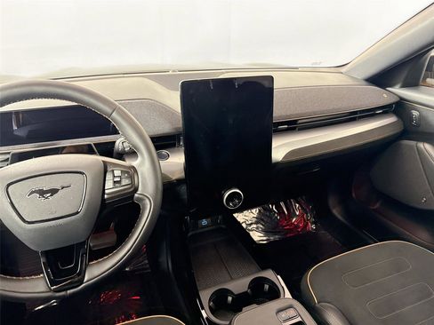 Used 2021 Ford Mustang Mach-E GT image 38
