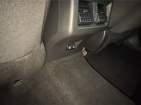 Used 2025 Toyota Camry LE image 21