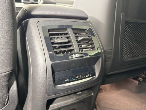 Certified 2024 BMW X3 xDrive30i w/ M Sport Package image 26