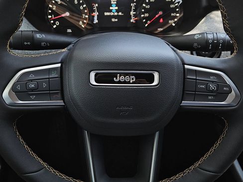 New 2026 Jeep Compass Latitude AWD/4WD image 24