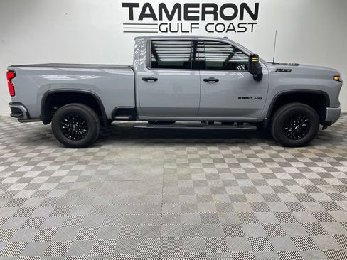 Used 2024 Chevrolet Silverado 2500 LTZ w/ LTZ Plus Package AWD/4WD image 4