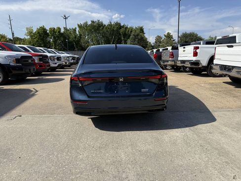 Used 2023 Honda Accord Touring image 37