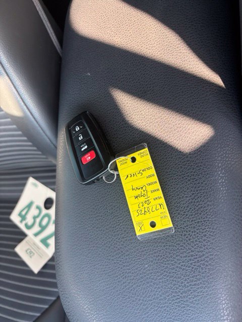 Used 2023 Toyota Camry SE w/ Convenience Package FWD image 18