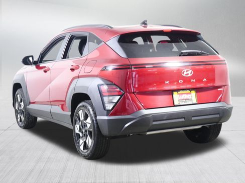 Used 2024 Hyundai Kona SEL AWD/4WD image 5