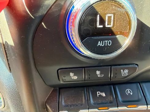 Used 2019 GMC Sierra 1500 AT4 w/ AT4 Premium Package AWD/4WD image 15