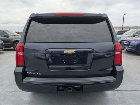 Used 2018 Chevrolet Tahoe LS w/ Enhanced Driver Alert Package RWD image 4