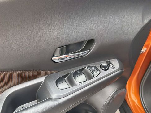 Used 2023 Nissan Kicks SR FWD image 16