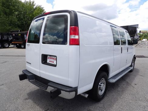 Used 2020 Chevrolet Express 2500 w/ Driver Convenience Package image 7