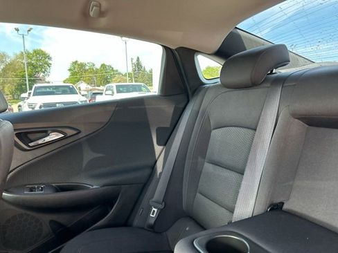Used 2017 Chevrolet Malibu LS FWD image 16