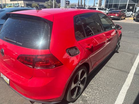 Used 2017 Volkswagen GTI S FWD image 10