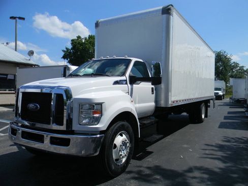 Used 2023 Ford F650 2WD Regular Cab Super Duty image 1