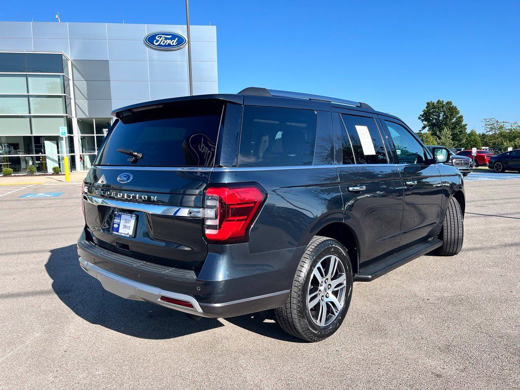 Used 2024 Ford Expedition Limited RWD image 5