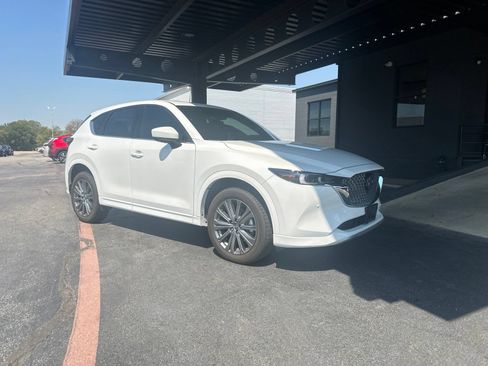 Used 2025 MAZDA CX-5 Signature AWD/4WD image 2