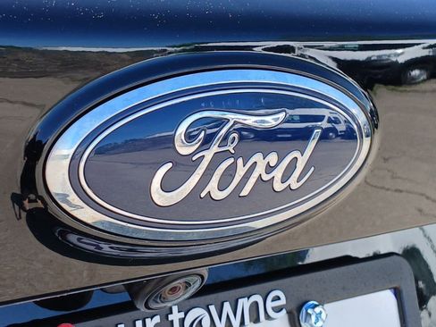 Used 2017 Ford Escape SE AWD/4WD image 28