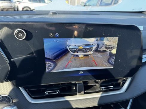 New 2026 Chevrolet Equinox LT image 4