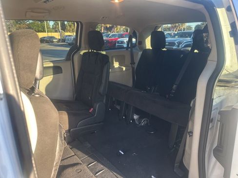 Used 2016 Dodge Grand Caravan SXT w/ Rear Park Assist Package image 7