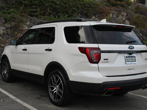 Used 2017 Ford Explorer Sport AWD/4WD image 7