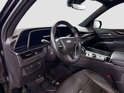 Used 2023 Cadillac Escalade Sport AWD/4WD image 12