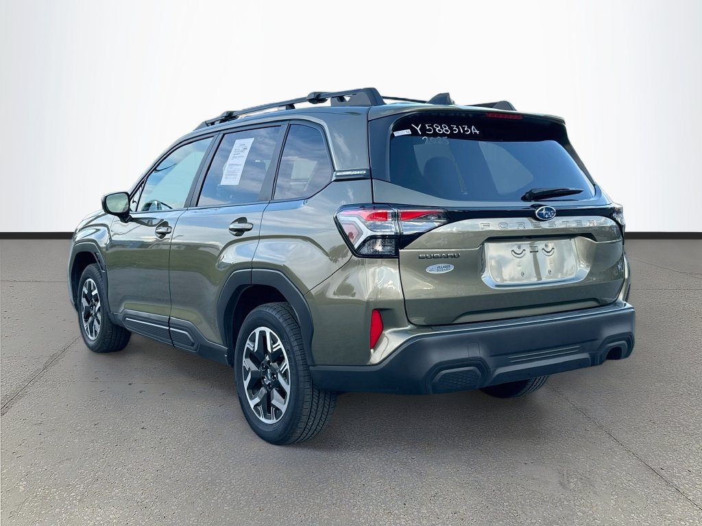 Certified 2025 Subaru Forester Premium AWD/4WD image 5