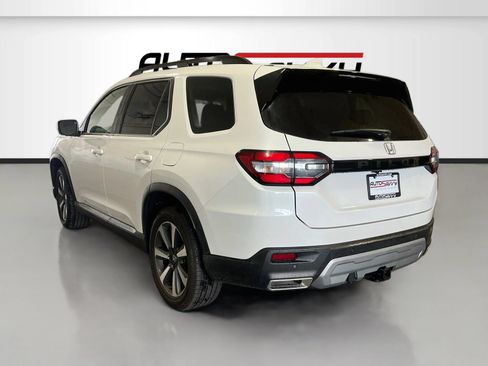 Used 2025 Honda Pilot Elite image 5