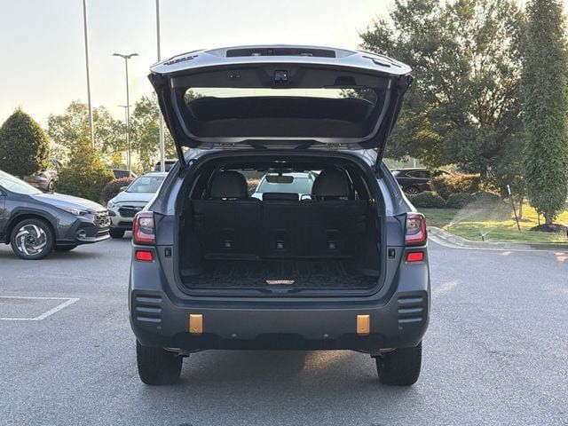 Certified 2025 Subaru Outback Wilderness AWD/4WD image 14