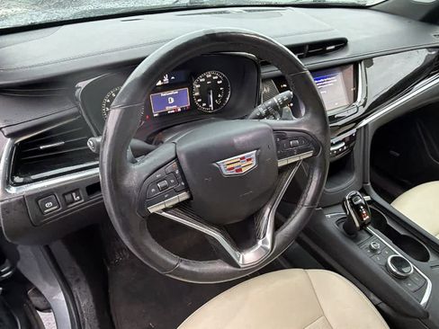 Used 2020 Cadillac XT6 Sport image 10