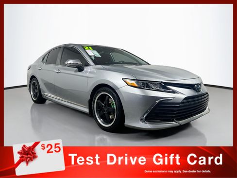 Used 2021 Toyota Camry LE w/ Convenience Package FWD image 1
