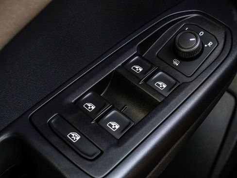 Used 2024 Volkswagen Taos SEL AWD/4WD image 10
