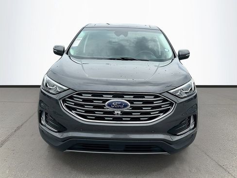 Used 2020 Ford Edge Titanium w/ Equipment Group 301A AWD/4WD image 2