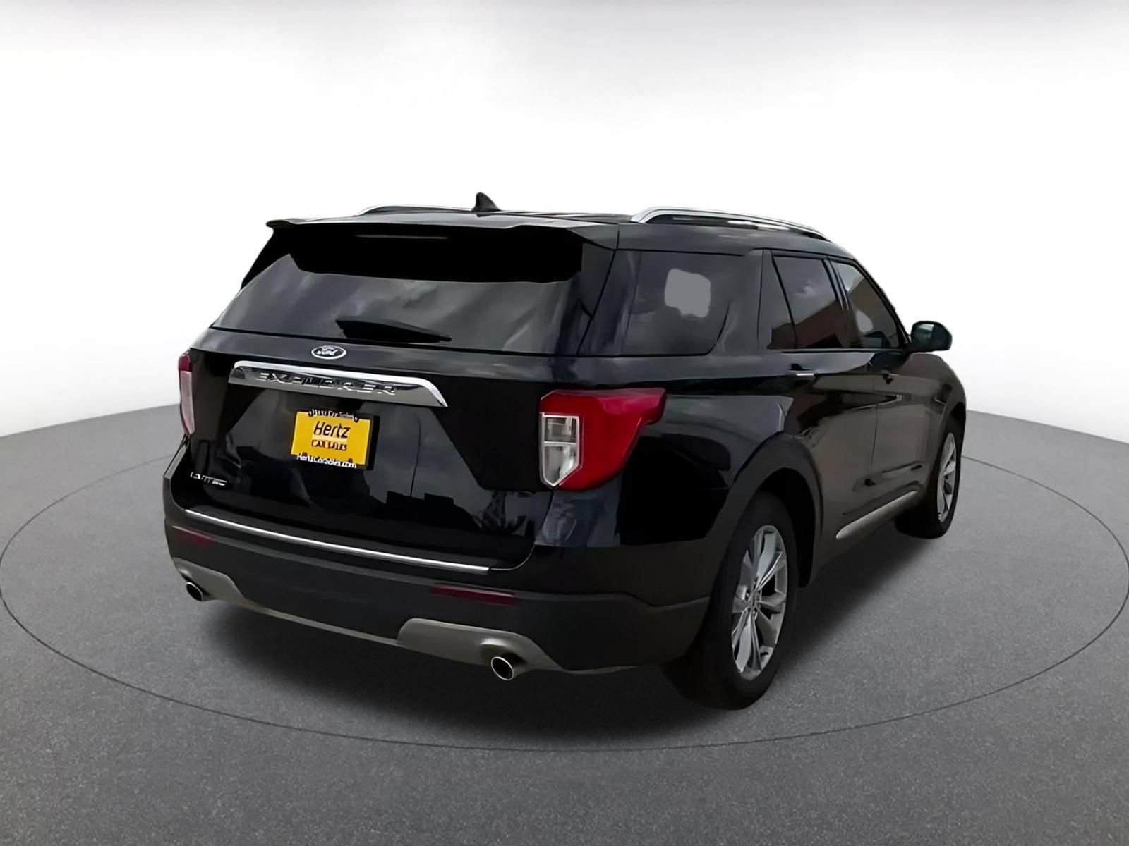 Used 2024 Ford Explorer Limited RWD image 13