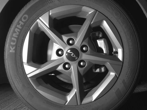 Used 2025 Kia K4 FWD image 13