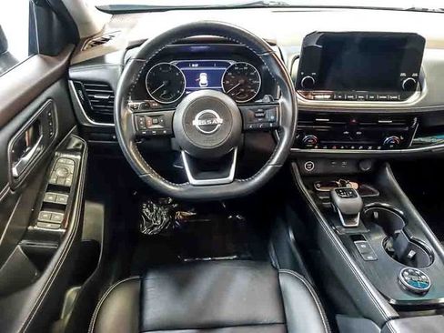 Used 2023 Nissan Rogue SL w/ SL Premium Package AWD/4WD image 17
