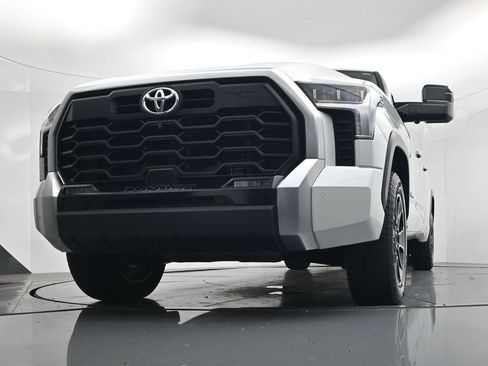 Used 2023 Toyota Tundra Limited w/ TRD Off-Road Package AWD/4WD image 46